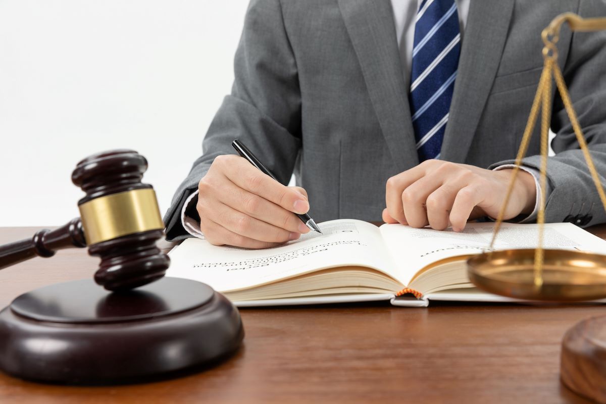Pentingnya Legal Service di Indonesia bagi Perusahaan Asing